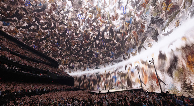 U2, il mega concerto inaugura Sphere, la megastruttura sferica di Las Vegas per l'intrattenimento immersivo