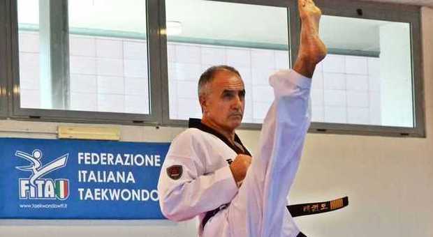 Il maestro Luigi Parisella, 8° dan di taekwondo