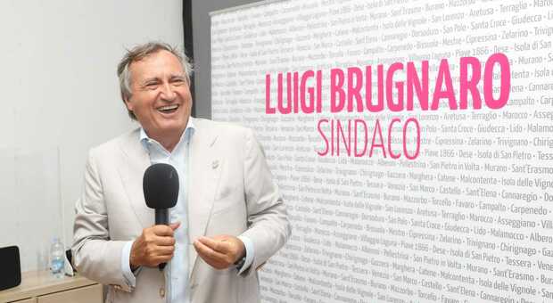 Luigi Brugnaro, rieletto sindaco di Venezia al primo turno, in conferenza stampa oggi 22 settembre