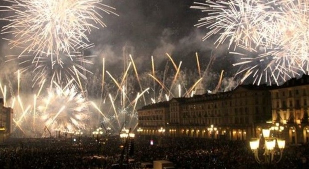 Torino, tornano i fuochi d'artificio per la festa di San Giovanni: si studia il piano sicurezza