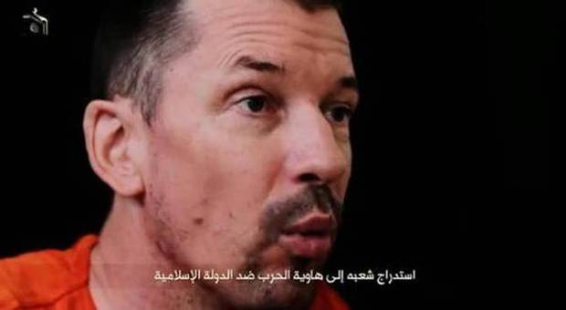 Isis, il nuovo video di John Cantlie: "Obama ci lascia morire"