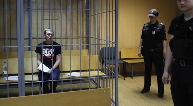 Golunov, l'arresto del giornalista indigna la stampa russa: «Noi siamo Ivan»