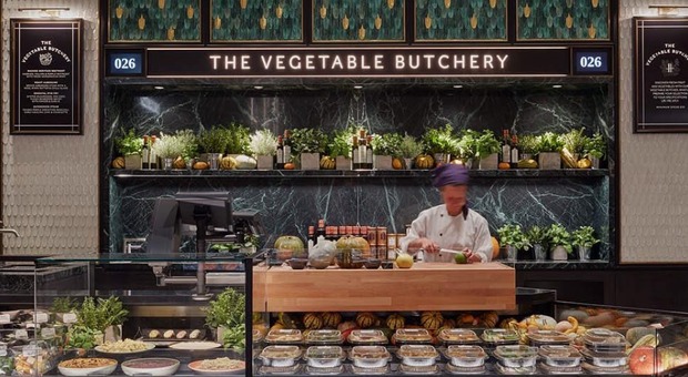 I magazzini Harrods presentano la nuova Food Hall: al lavoro 150 chef