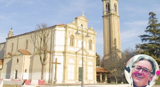 La chiesa di San Giorgio a Chirignago e, nel tondo, il parroco don Roberto Trevisiol