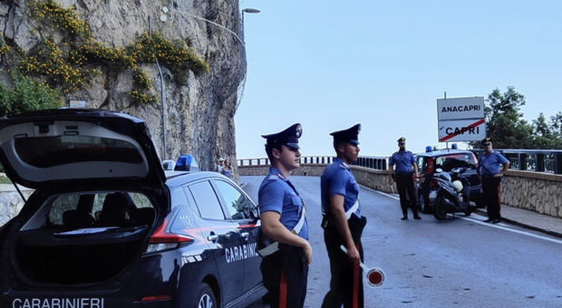 Alto impatto a Capri, identificate 190 persone e oltre 95 veicoli controllati
