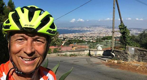 Il selfie di Paolo Belli dal Vesuvio