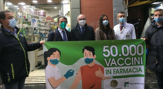 50millesima dose di vaccino somministrata a Napoli dalla Farmacia Aquila Reale in via Toledo