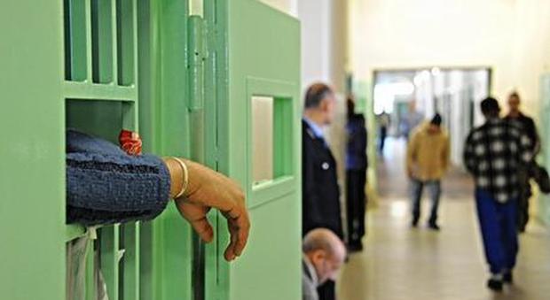 Accusato di incesto sulle figlie, detenuto trevigiano si impicca in carcere