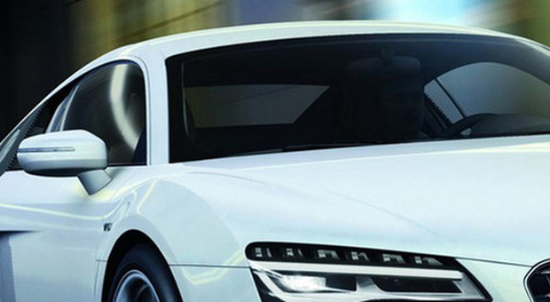 Assalto ai prototipi dell'Audi: malviventi in fuga con quattro veicoli
