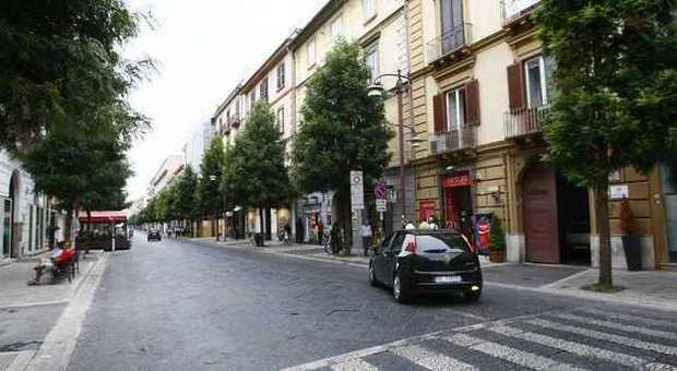 Caserta, Ztl sospesa: Corso Trieste aperta alle auto ancora per cinque mesi