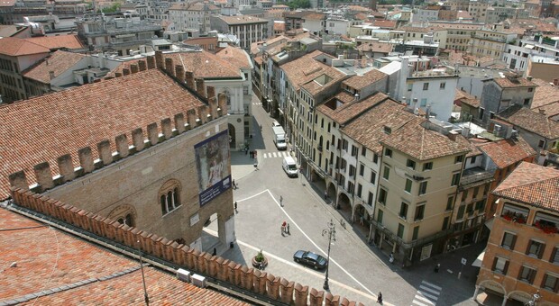 Treviso, piazza dei Signori ripresa dall'alto
