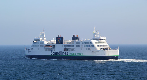 Allarme sui traghetti Danimarca-Germania: navi evacuate dopo telefonata di minacce