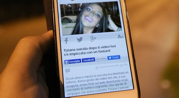Tiziana Cantone Video Hot - Tiziana Cantone: I video hot diffusi da lei e dal fidanzato