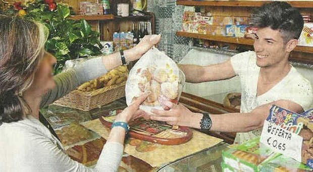 Nicolò Noto nella sua panetteria (Foto: DiPiù)