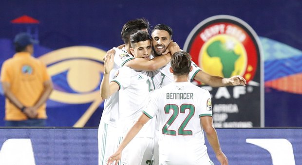 Coppa d'Africa, Mahrez porta in finale l'Algeria: venerdì l'ultimo atto contro il Senegal