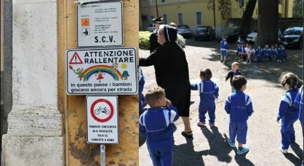 Castel Gandolfo, il cartello che invita le auto a non correre: «Qui i bambini giocano ancora per strada»