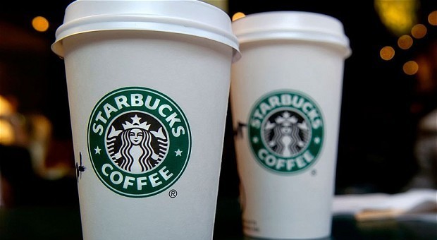 Cliente fa causa a Starbucks per 5 millioni di dollari: il motivo è assurdo