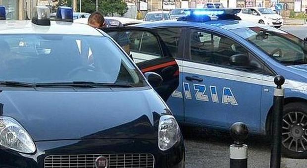 Taranto, marito e moglie picchiano maestra d'asilo arrestata per maltrattamenti ai bimbi