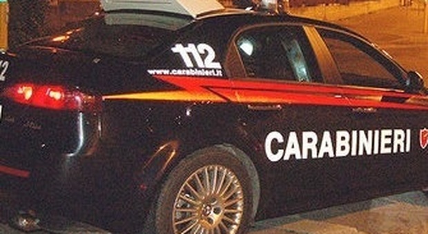 Senigallia, litiga col ristoratore e ubriaco si scaglia contro i carabinieri: arrestato