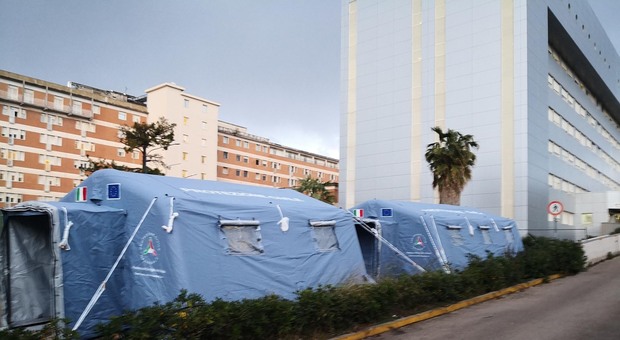 Rissa al pronto soccorso dell'ospedale di Caserta, 3 arresti