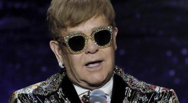 Elton John attacca la Brexit dall'Arena di Verona: «Mi vergogno del mio paese»