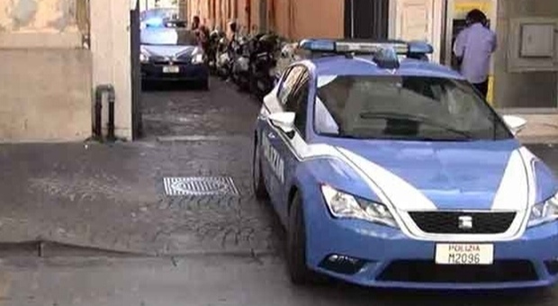 Omicidio a Pompei: cadavere di uomo in una baracca, ipotesi strangolamento