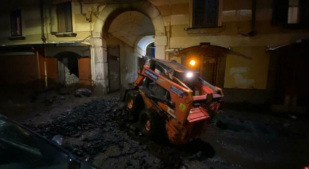 Maltempo, a Sarno torna la paura: fango e detriti, scatta l'evacuazione nel centro storico