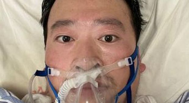 Cina, si è ammalato il medico che ha scoperto il virus: il governo lo aveva arrestato per procurato allarme