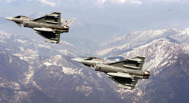 Caccia italiani intercettano jet russo sul Baltico: rischi per territorio Nato