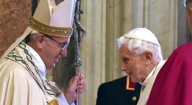 Papa Francesco, week end in mondovisione per il Concistoro e la chiusura dell'Anno Santo ma Ratzinger dà forfait