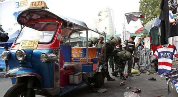 Bangkok, nuova esplosione al molo sotto il ponte: senza vittime