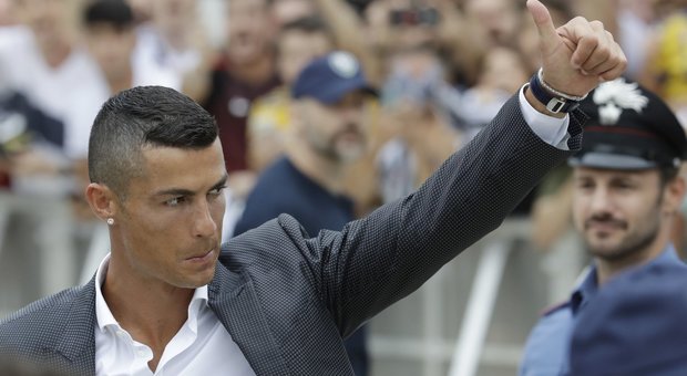 Juve, Ronaldo: «Speravo di giocare un giorno in bianconero». Via al nuovo canale
