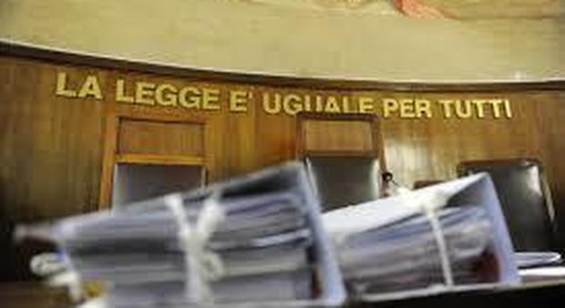 Roma, giudice donna denuncia per violenza l'ex marito giudice: «Bloccate la sua nomina»