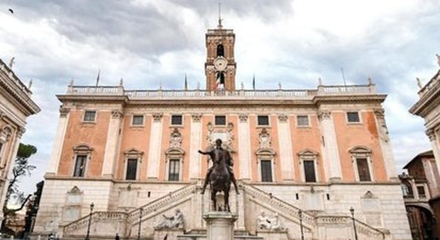 Rifiuti Roma, Campidoglio: «Nessuna pressione, bilancio Ama violava le norme»