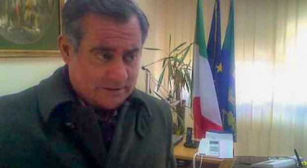 L'ex sindaco di Casalnuovo e consigliere regionale Antonio Peluso