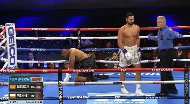 Boxe, Guido Vianello a Las Vegas manda al tappeto l'avversario in 45 secondi
