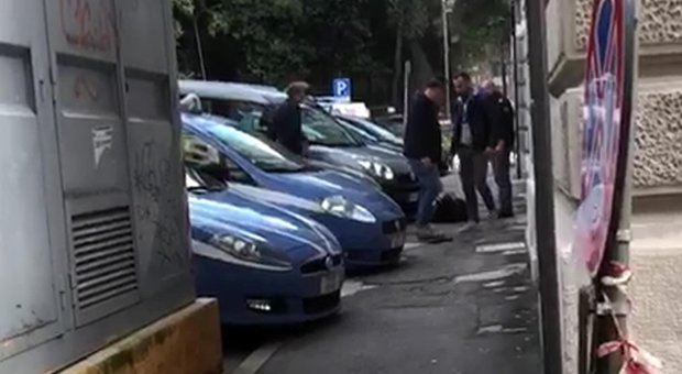Napoli, rapinatore catturato a Capodimonte dopo folle inseguimento in strada