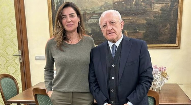 Il governatore Vincenzo De Luca e l'attrice Luisa Ranieri