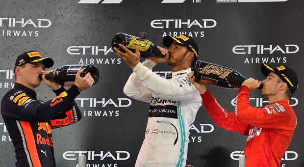 Hamilton tra Verstappen e Leclerc