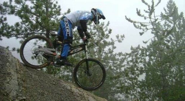 Grave reatino caduto in mountain bike durante una gara in montagna