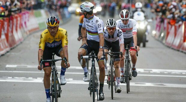 Giro d'Italia, presentata la nuova edizione: si parte il 4 maggio 2024, arrivo a Roma il 26