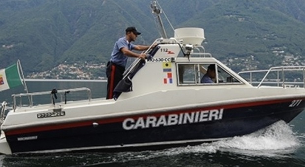 Lago di Bolsena, salvati dai carabinieri due turisti francesi in difficoltà