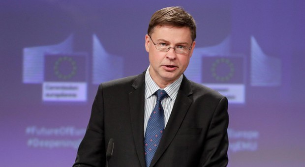 Dombrovskis, Eurozona cresce, ma salgono rischi esterni