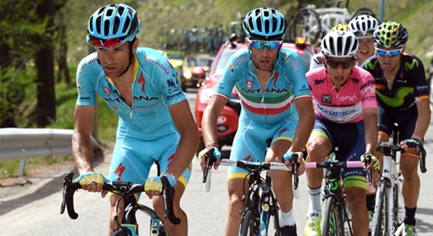Scarponi presenta il Tour de France: «I favoriti? Aru e Nibali. Io mi godo ancora il mio Giro»