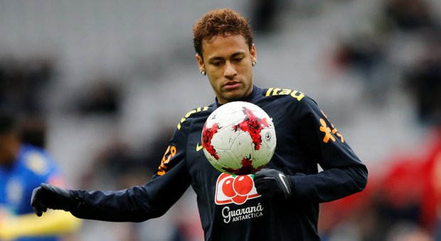 Psg, Neymar: «Basta pettegolezzi, sto bene qui»