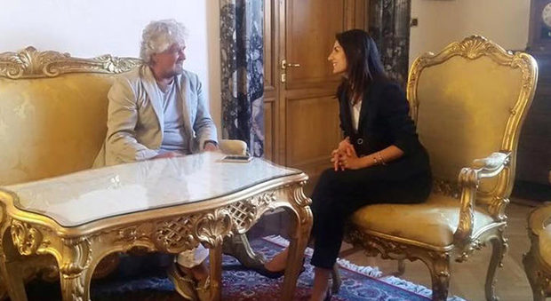 Beppe Grillo con Virginia Raggi