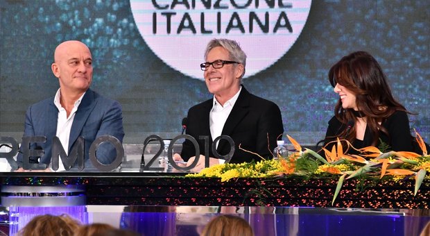 Sanremo 2019, Baglioni: «Non rifarei 24 artisti in gara». E Bisio confessa: «Ho invidiato Pio e Amedeo»