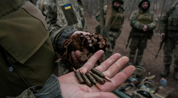 Ucraina, la Francia si prepara alla guerra: così le truppe si addestrano nella caserma (moderna) già da diversi mesi