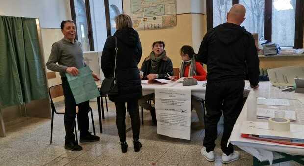 Regionali, affluenza definitiva: nella Tuscia ha votato il 44,09 per cento. Nel 2018 era stato il 73,53