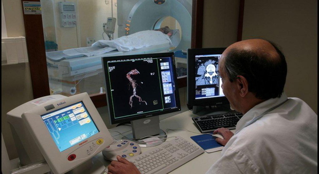 Controllo oncologico, l'Usl annulla l'ecografia: «Provi con Udine». Prima data nel 2024